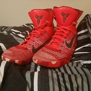 Kobe 9 Christmas Limited Edition
