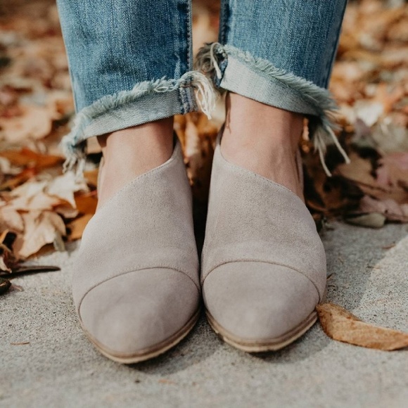 Faux suede flats **price firm**no offers** - Picture 3 of 3