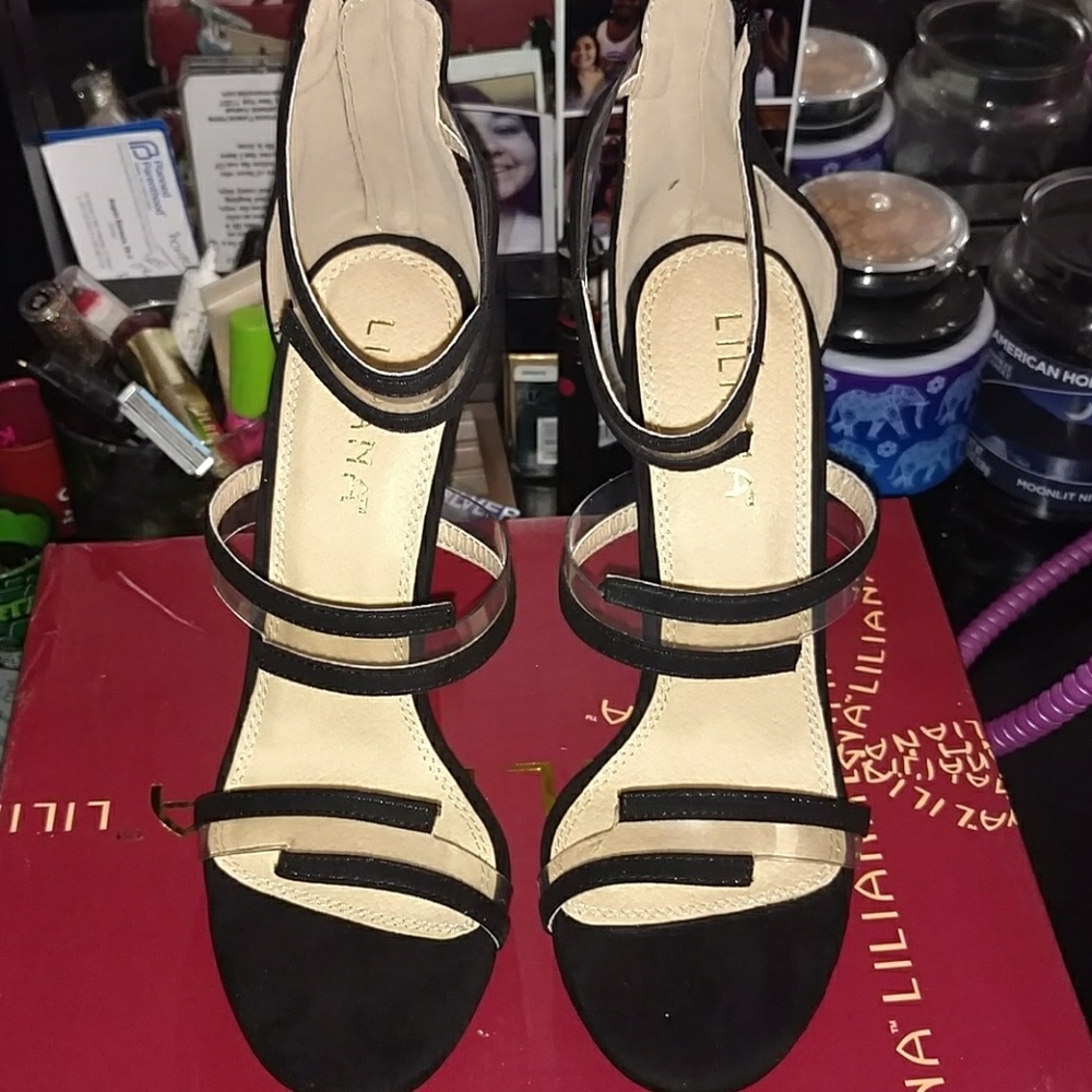 Size 9 Liliana heels