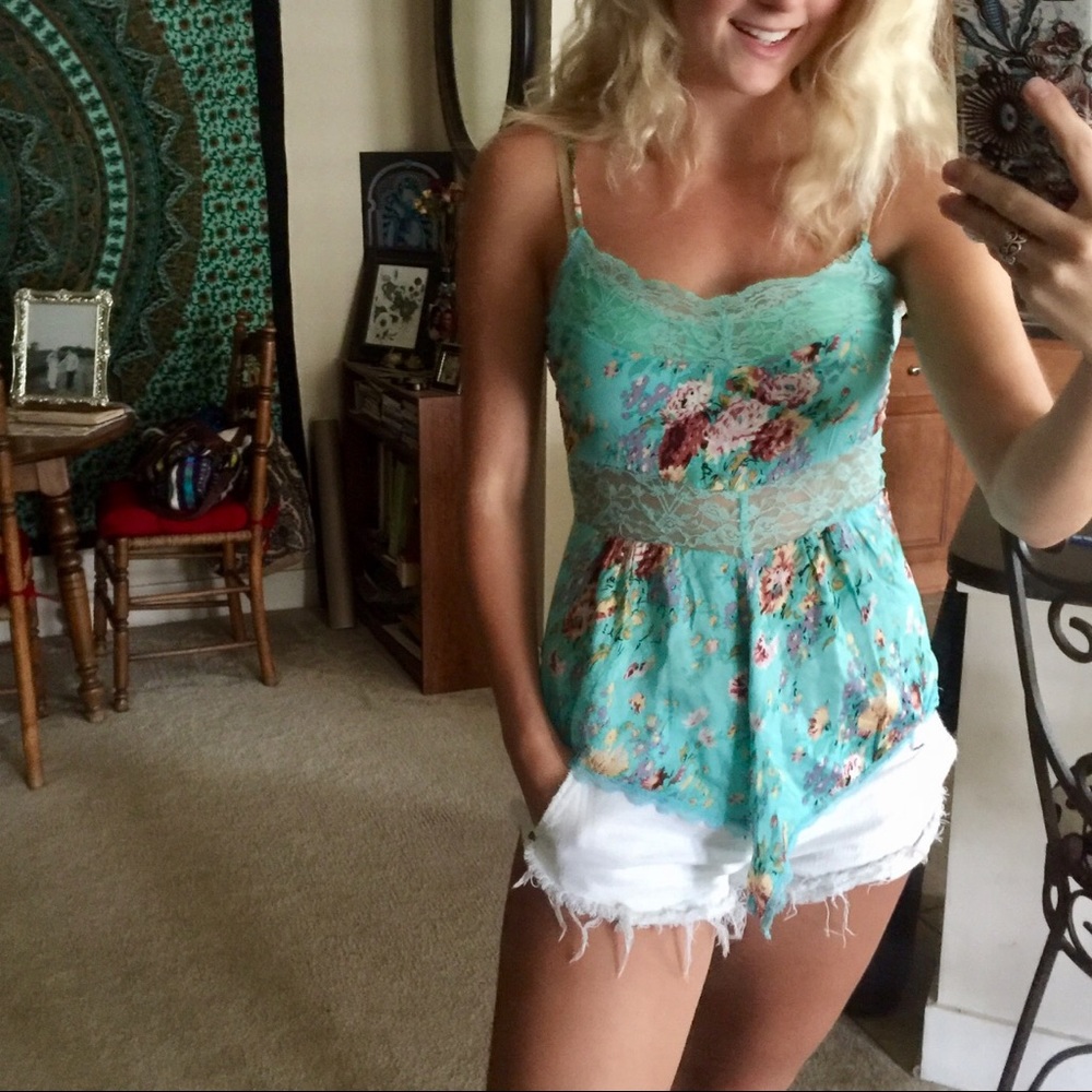 Arnhem English Garden lace tank