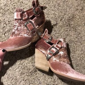 jeffrey campbell icon heel