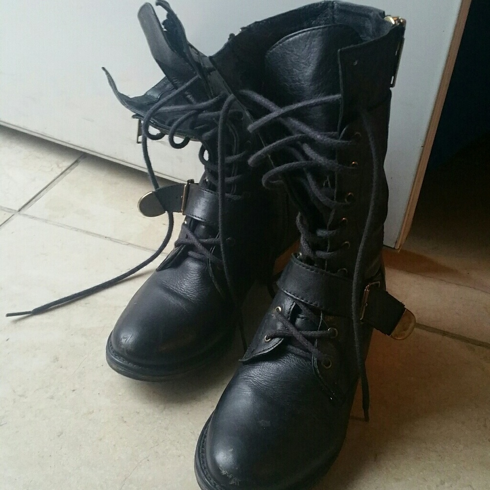 Steve Madden Boots
