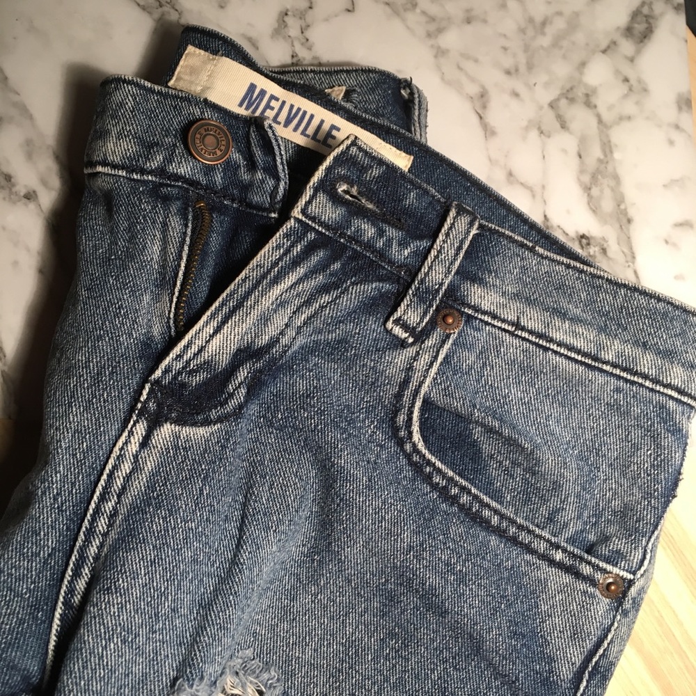 brandy melville ripped jeans!