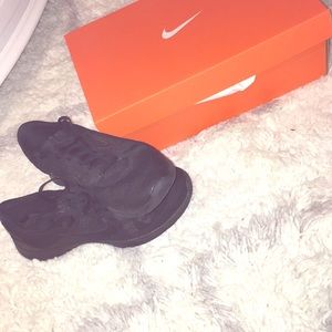 Nike black sneakers