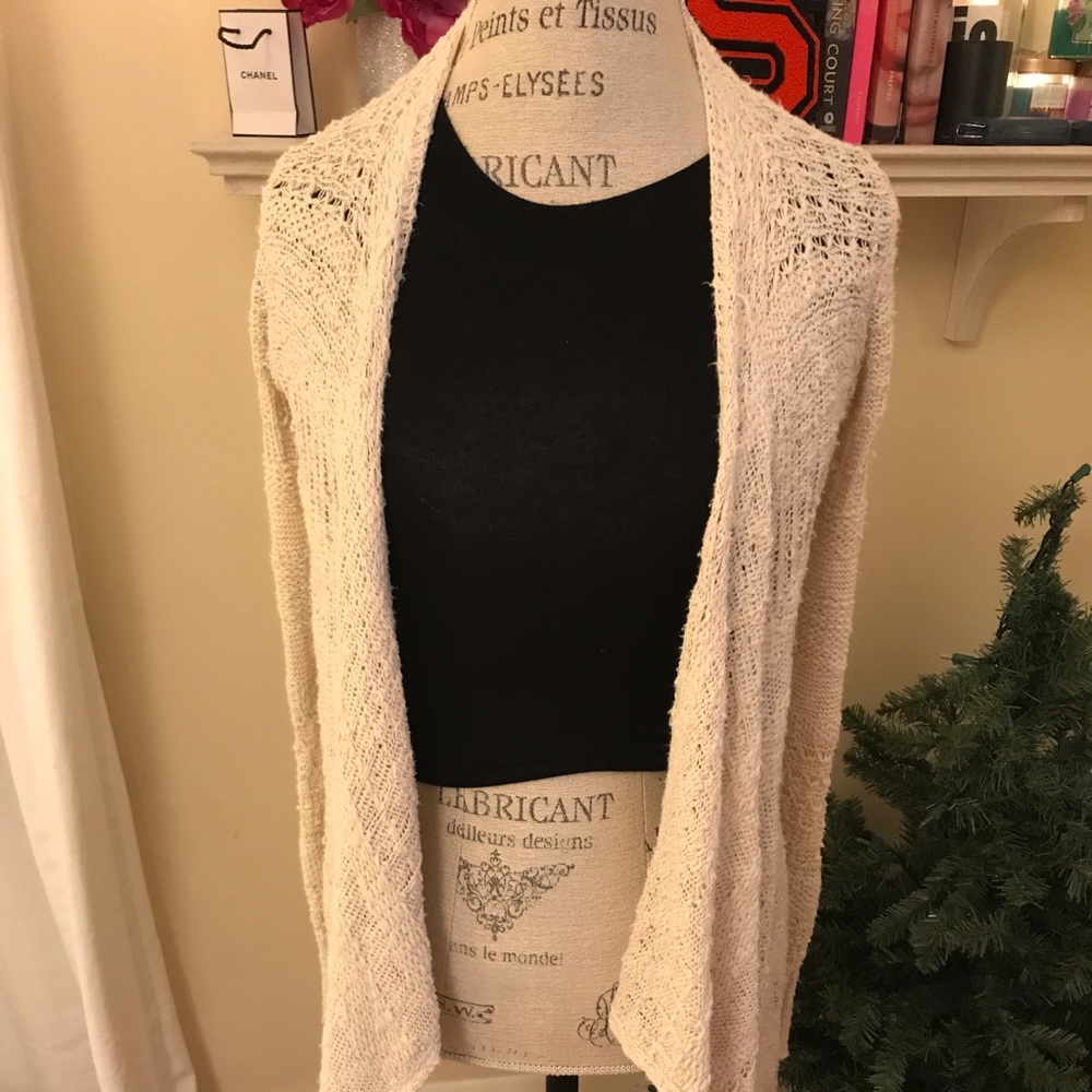 Long knitted cardigan