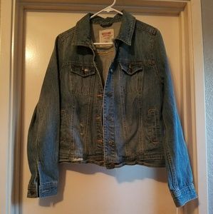 BRAND NEW DISTRESSED DENIM JACKET