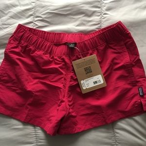 Patagonia women’s Barely Baggies (shorts) 2 1/2”