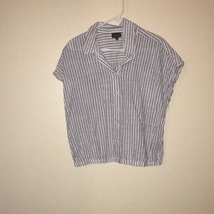 Target button down top