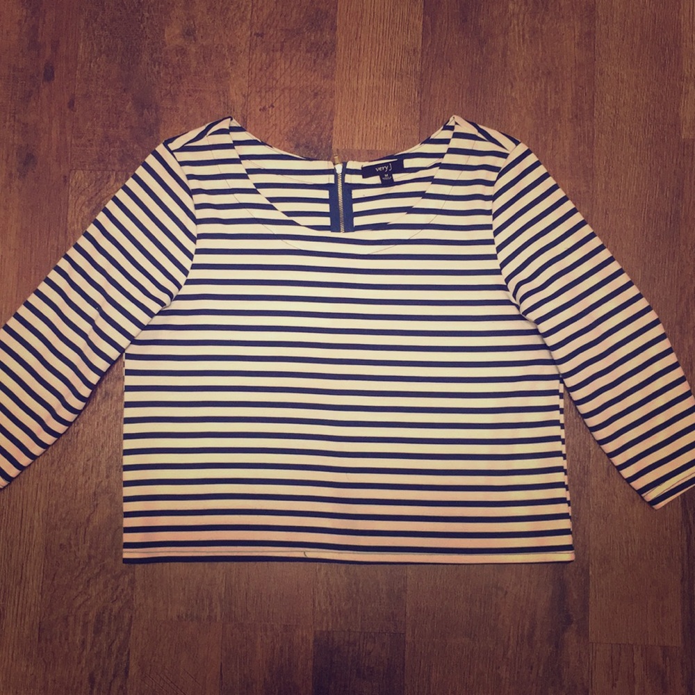 Boxy Crop Top 3/4 Sleeve