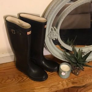 Black Hunter boots