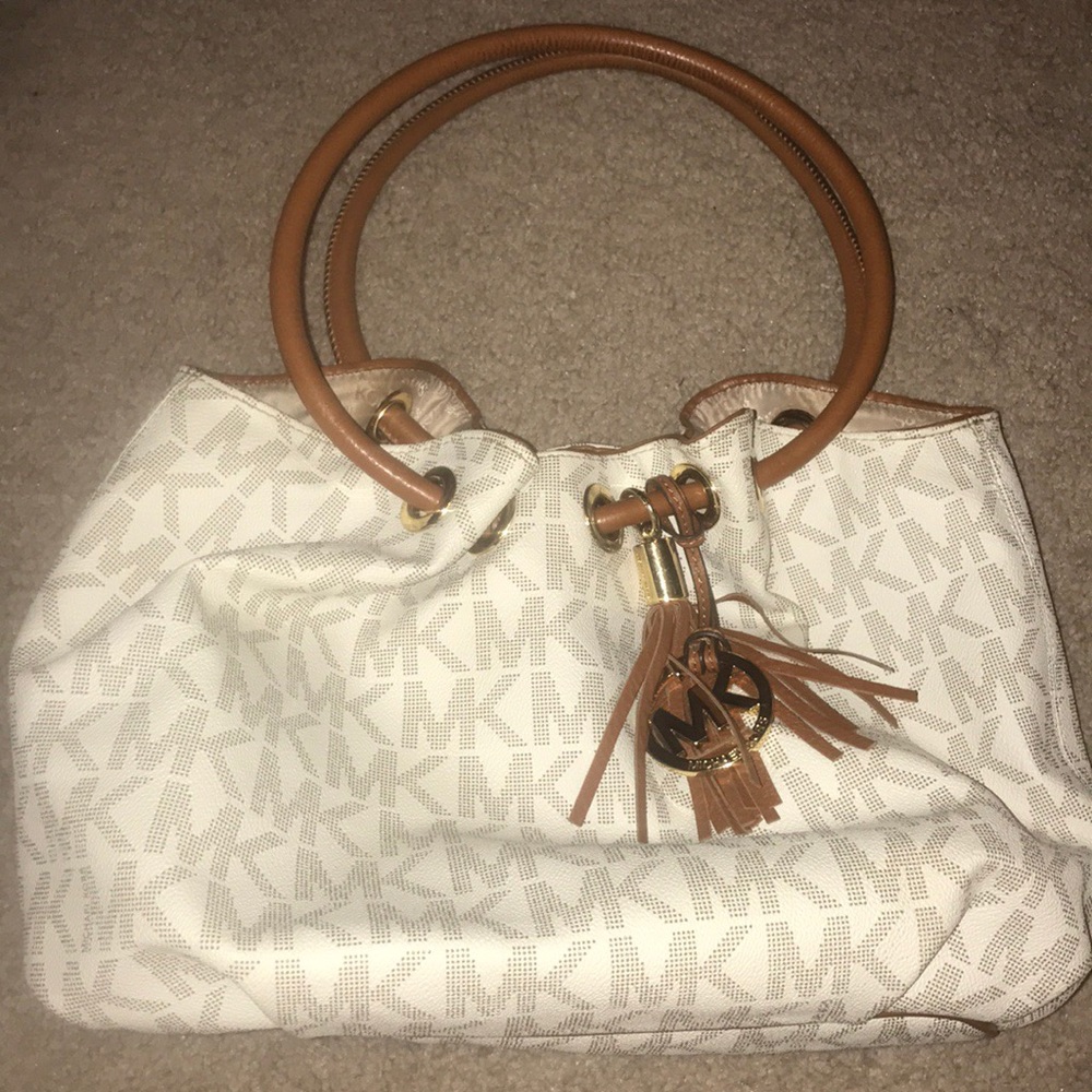 Michael Kors hand bag