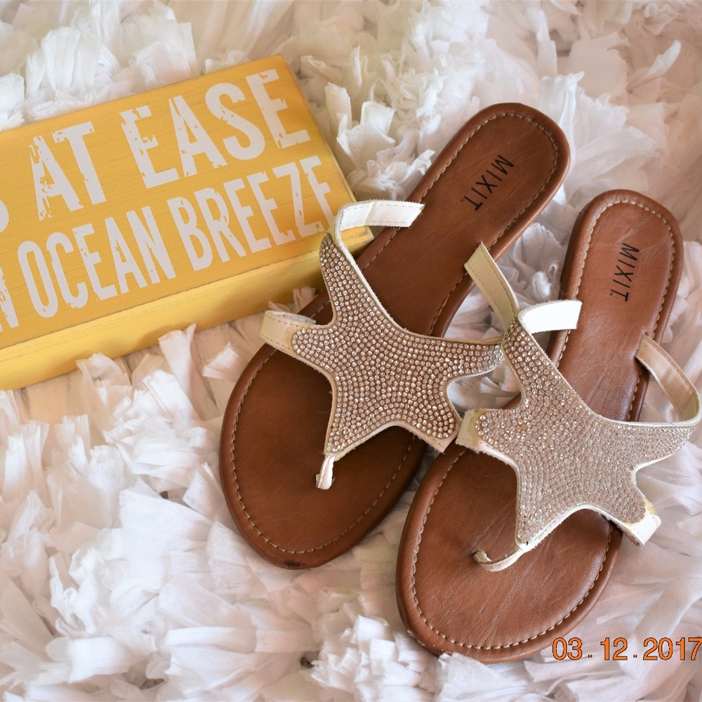 Starfish Diamond-Like Studded Sandals