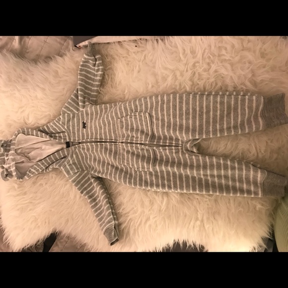 Winter onesies - Picture 3 of 4