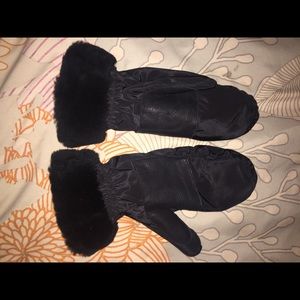 UGG Australia mittens