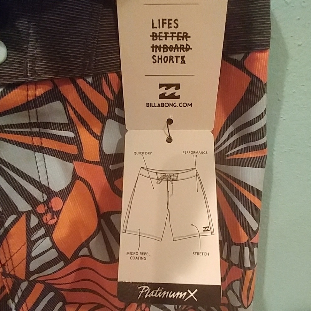 🆕 Billabong young boy's board shorts - Picture 4 of 5