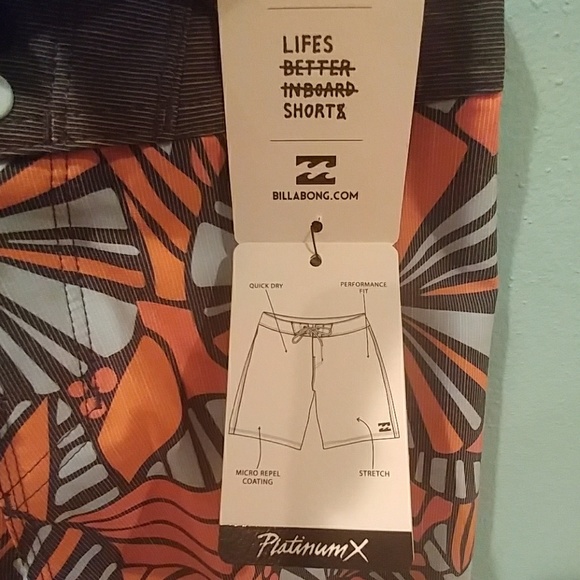 🆕 Billabong young boy's board shorts - Picture 4 of 5