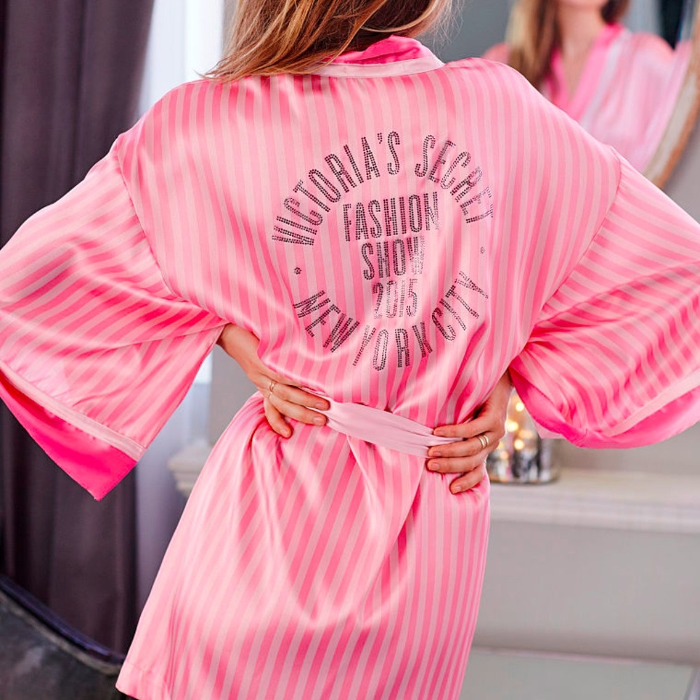 VICTORIA'S SECRET FASHION SHOW 2015 ROBE