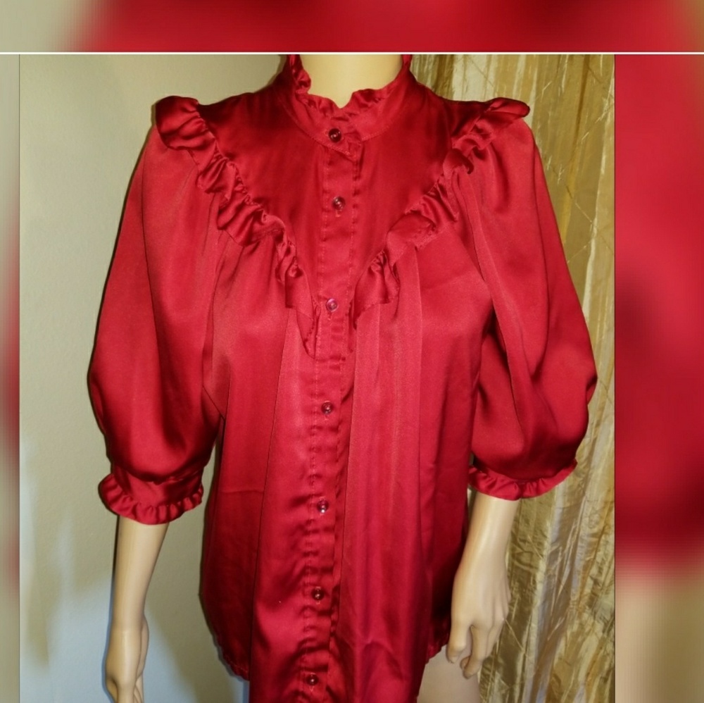 Authentic 1980s holiday blouse