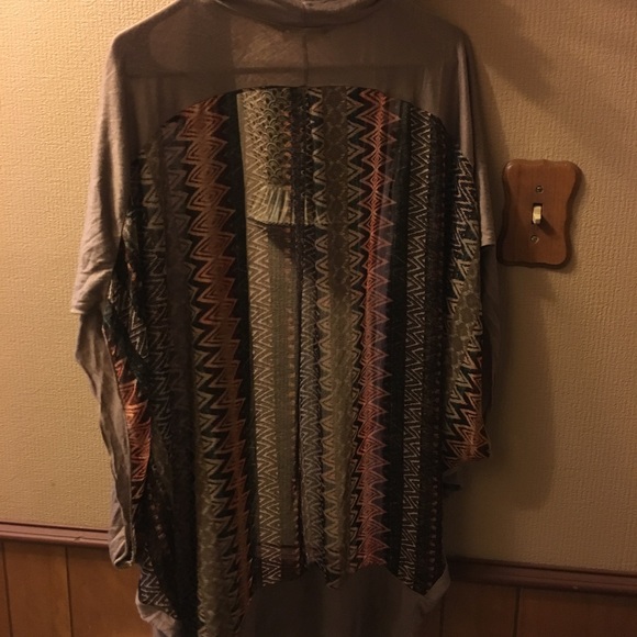 Millibon Tops - Adorable cardigan.  Fun any time of year.