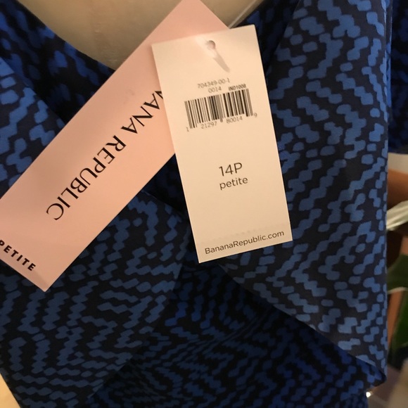 NWT Banana Republic Cold Shoulder Maxi Size 14P - Picture 4 of 8