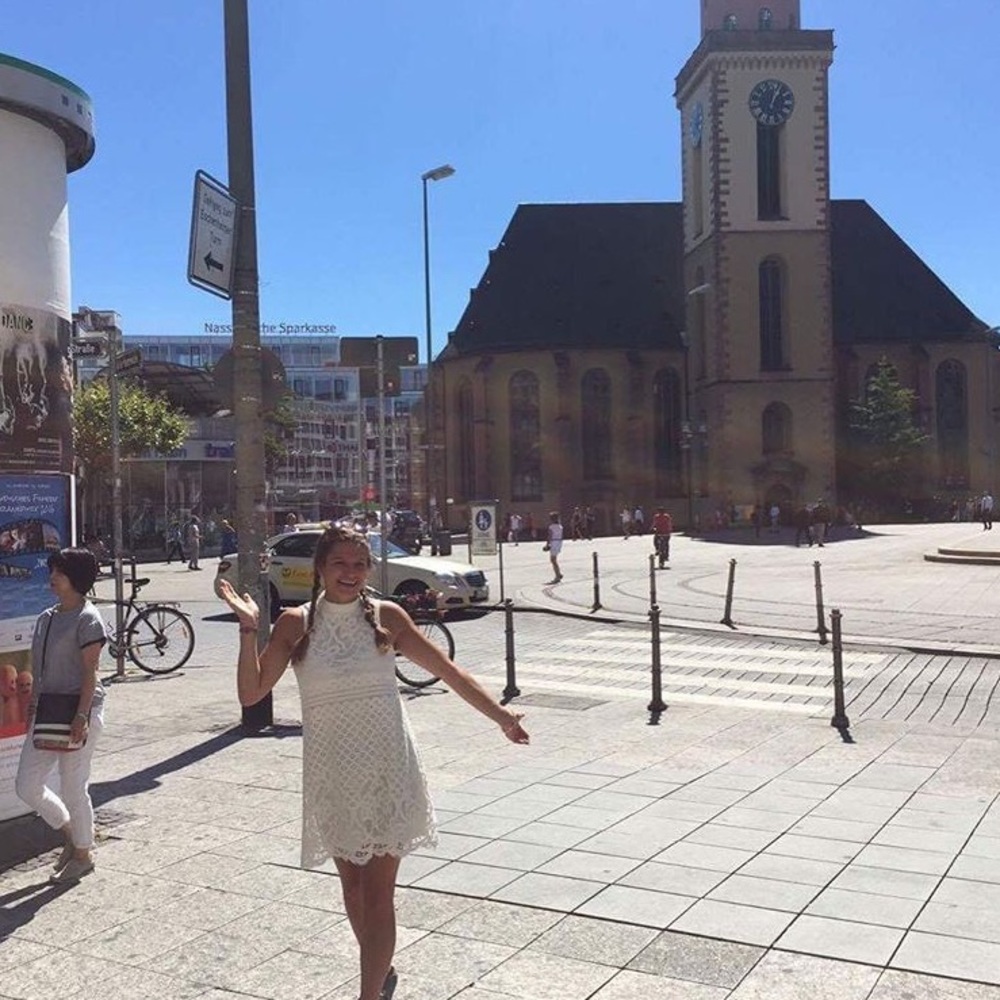 Meet your Posher, Caroline