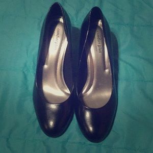 Women’s Black Heels