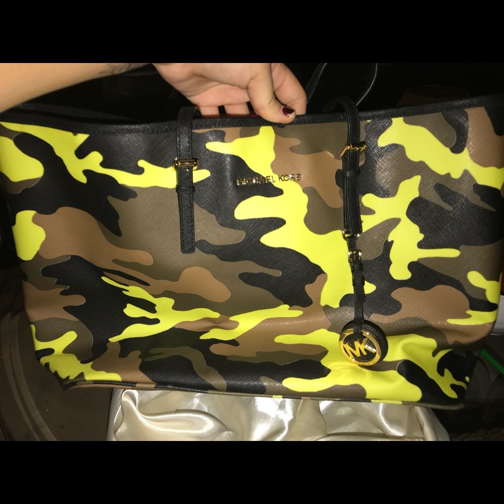 Brand new camouflage Michael Kors tote