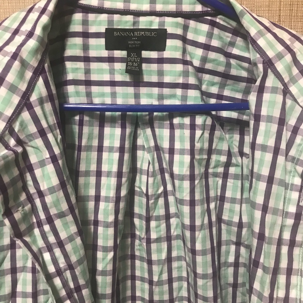 Button down - Picture 2 of 2