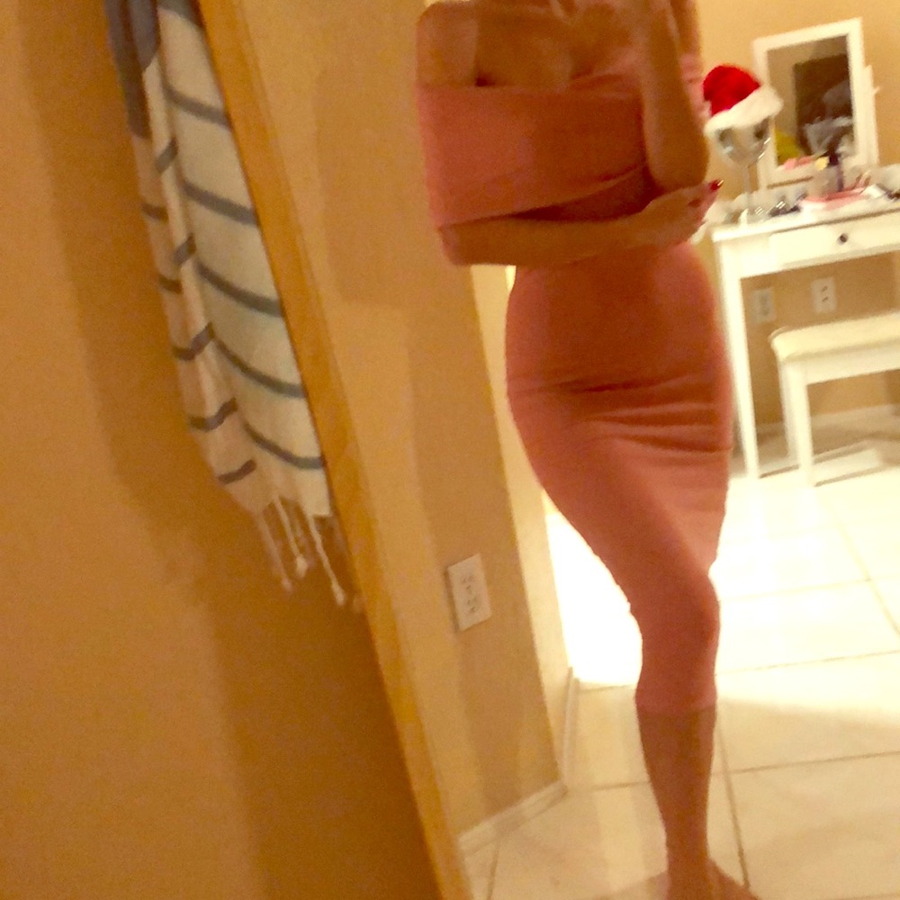 Light pink, off the shoulder dress size small