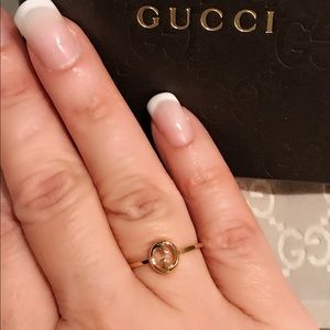 interlocking g thin open band gucci ring