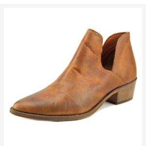 Steve Madden “Austin” Ankle Boots