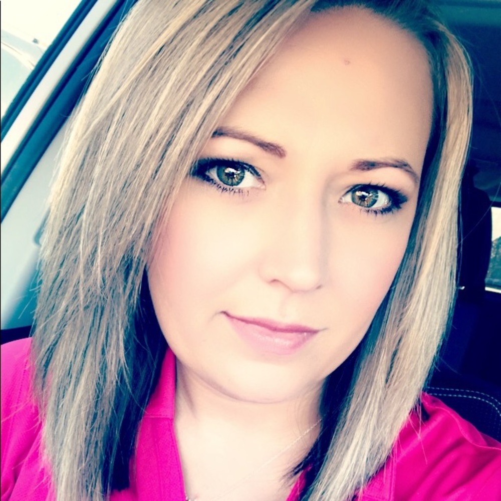 Meet your Posher, Traci