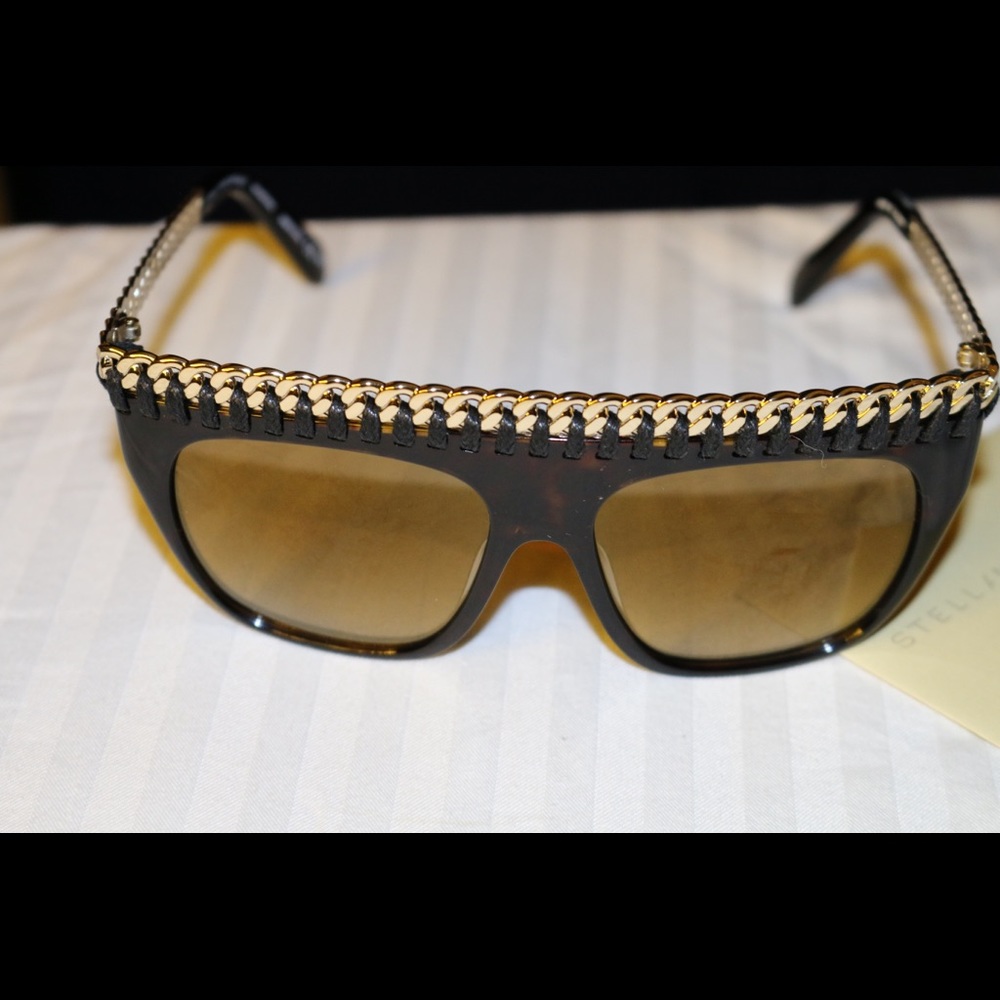 Stella McCartney chain brow sunglasses 🕶