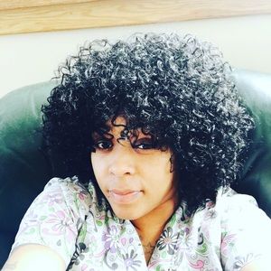 Meet your Posher, Leshea