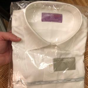 Lorenzo Uomo trim fit dress shirt. 15 32/33. NWT