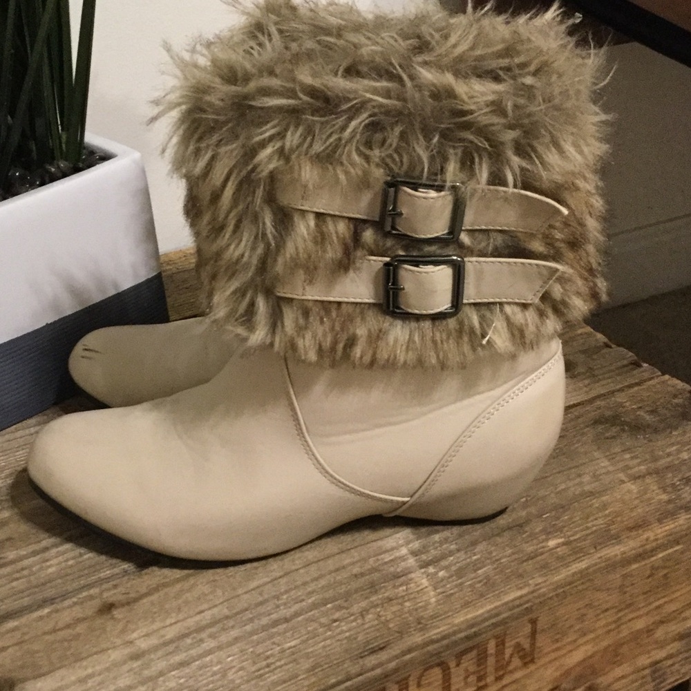 Charming Charlie faux fur booties