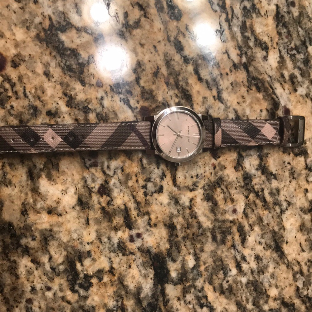 Burberry Burberry Burberry !!!