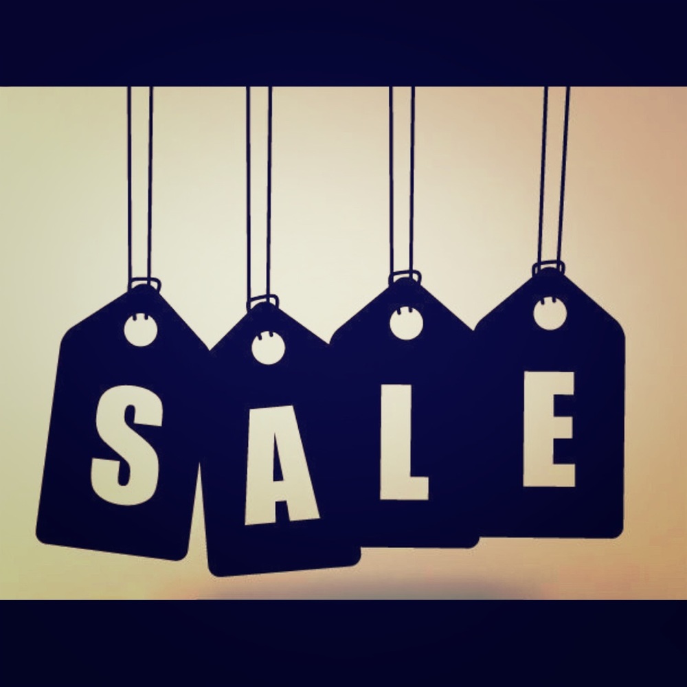 Prices cut for holiday shopping