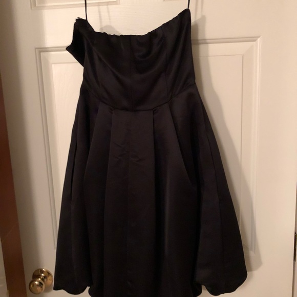 Express Strapless Bubble Hem Dress - Picture 2 of 3