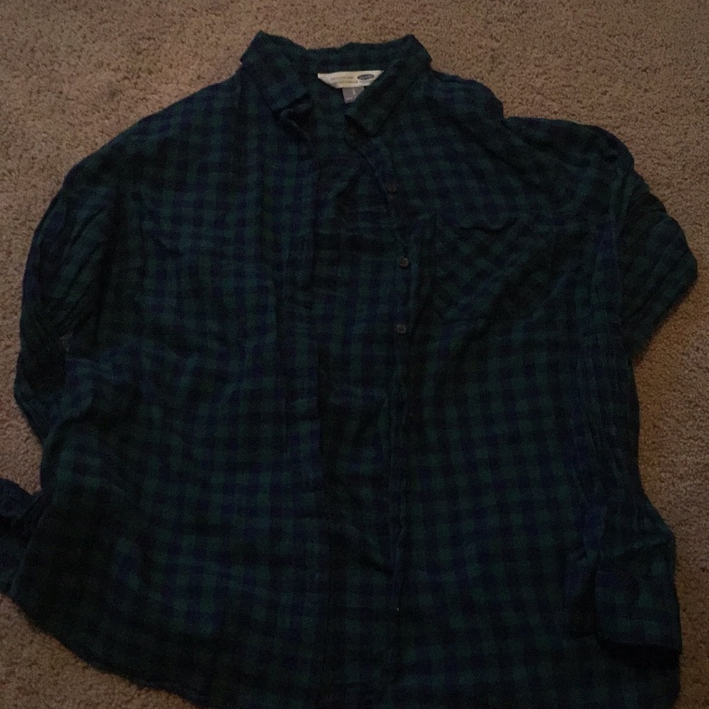 Women’s Large button up top