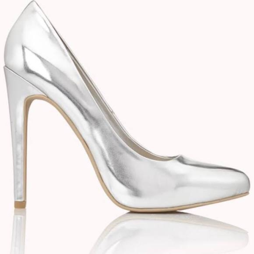 Forever 21 Metallic Silver Pumps
