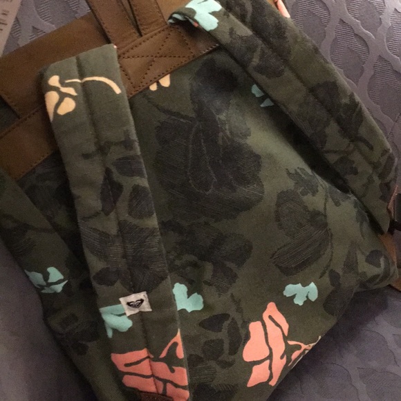 Brand New Roxy Backpack - Picture 2 of 8