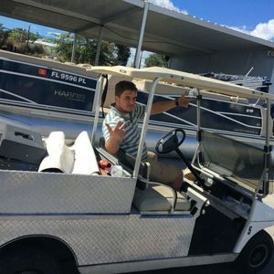 Meet your Posher, Stewart