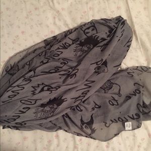Disney villain scarf