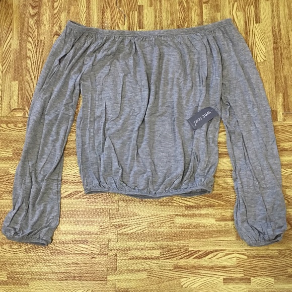 ‼️SALE‼️🎉 OFf SHOULDER TOP🎉 - Picture 2 of 6