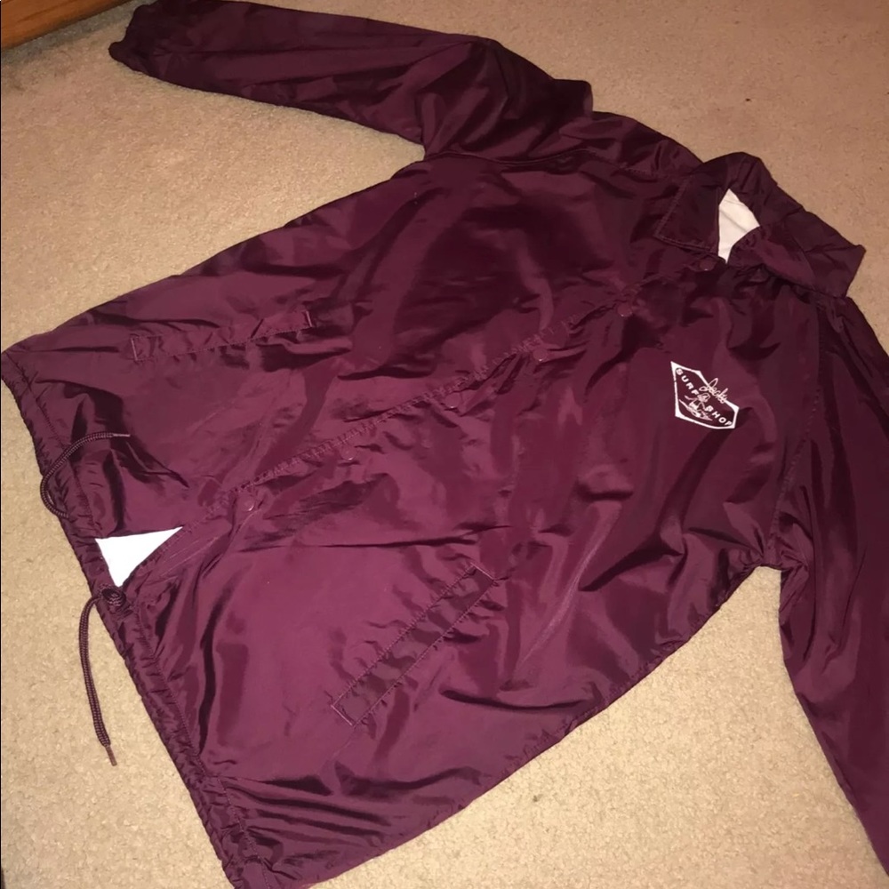 MENS MAROON WINDBREAKER