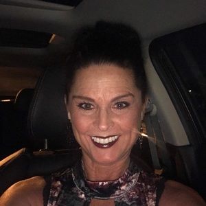 Meet your Posher, Stacey