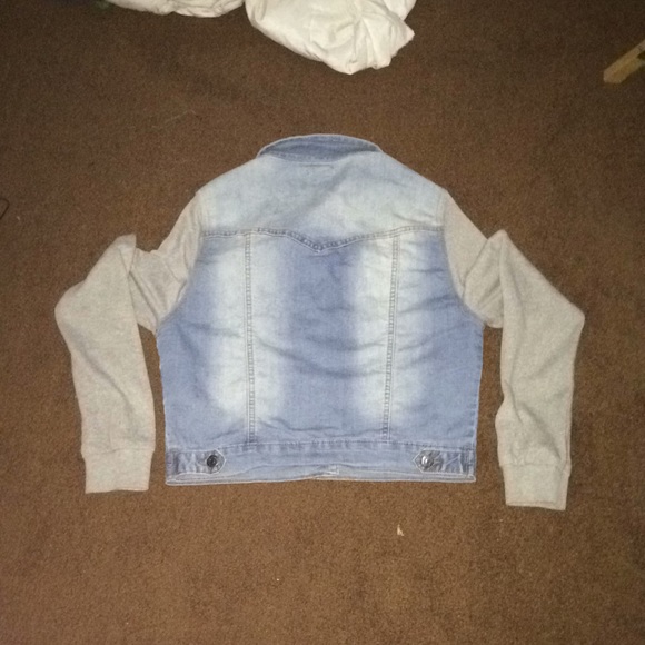 Jacket - Picture 3 of 4