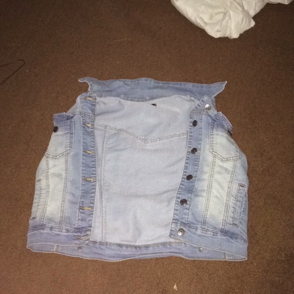 Jacket - Picture 4 of 4