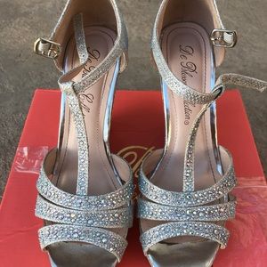 Glittery SILVER sandals worn once! Size 8